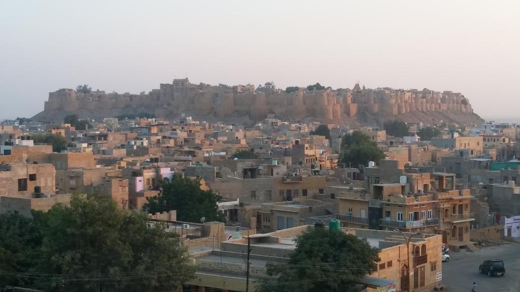 Tofu Hotel & Safari Jaisalmer Bagian luar foto